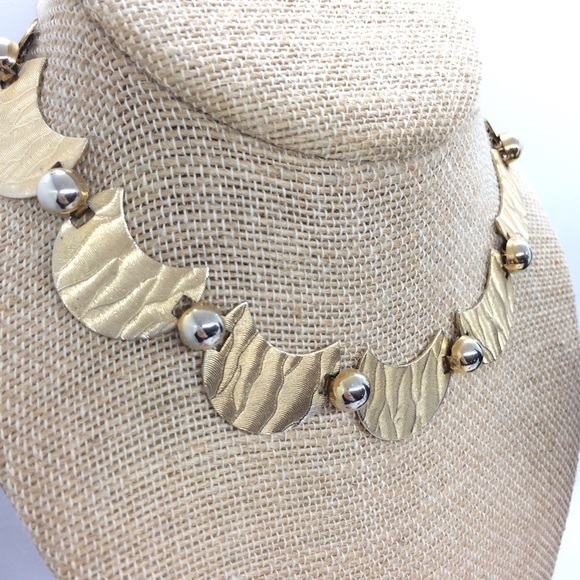 MID-CENTURY MODERN MCM PARURE GOLD TONE NECKLACE EARRING BRACELET SET - Picture 16 of 17